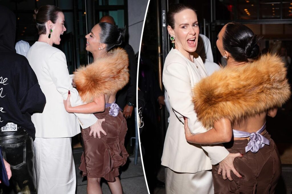 Watch handy Sarah Paulson slap Kim Kardashian’s butt over and over again at the ‘All’s Fair’ screening