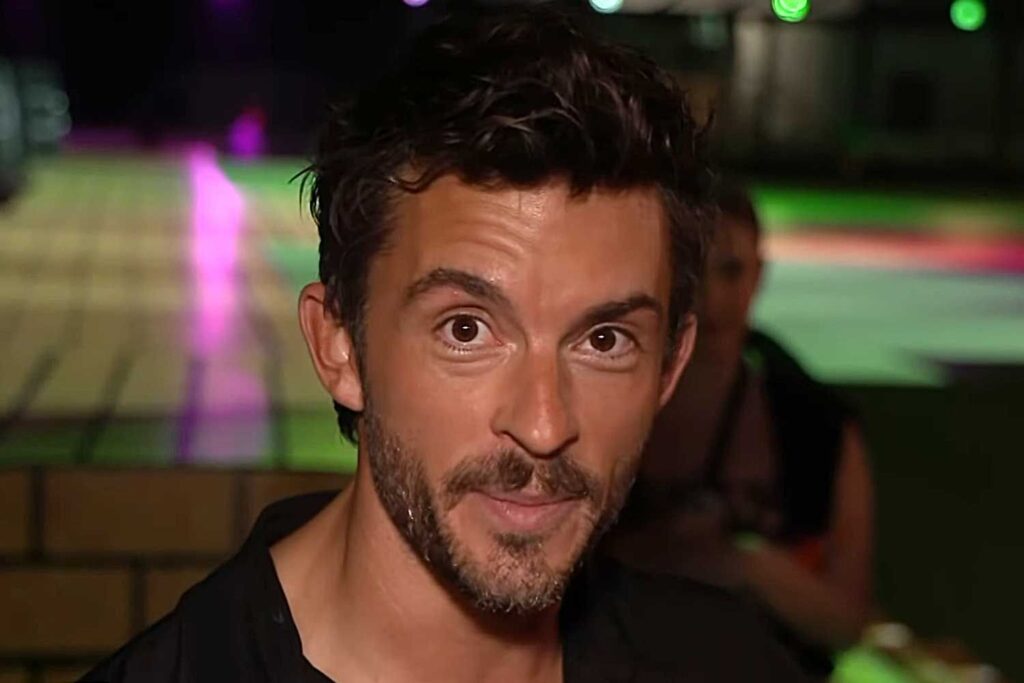 Jonathan Bailey Reimagines ‘Wicked’ Line to Celebrate Sexiest Man Alive Title: Watch