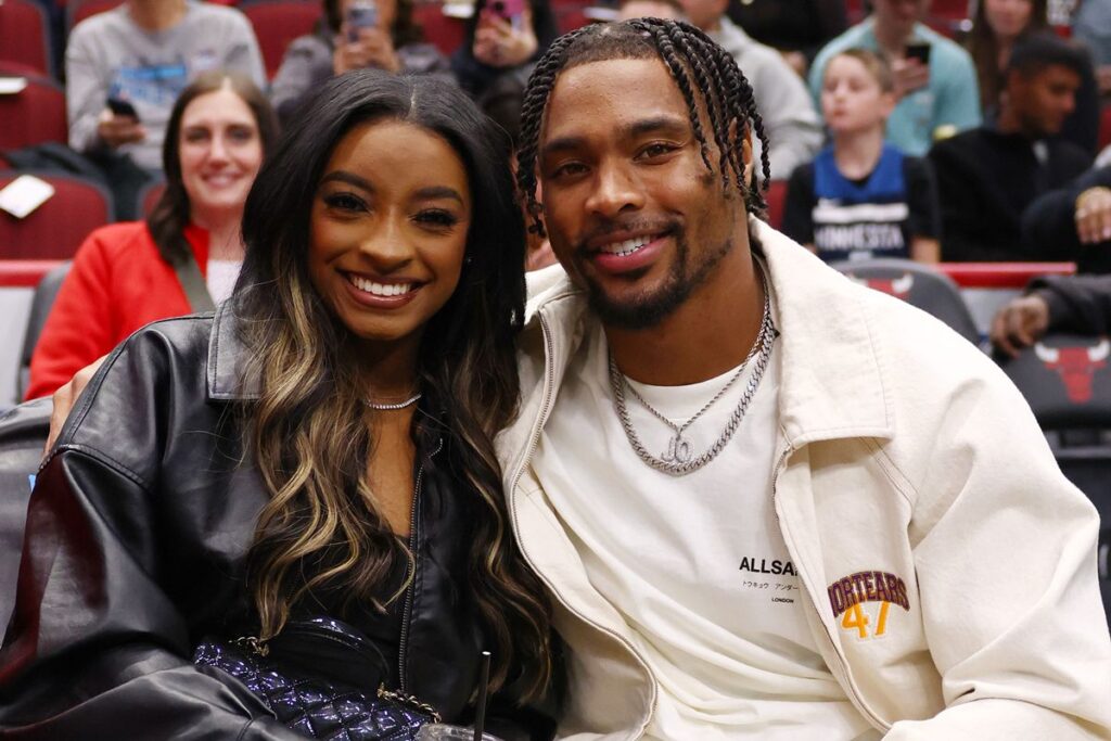 Simone Biles recalls ‘random weird feelings’ on first date with Jonathan Owens (Exclusive)
