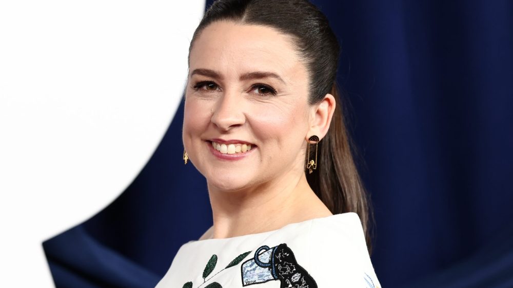 Rachel apologizes for liking anti-Semitic comments on Instagram