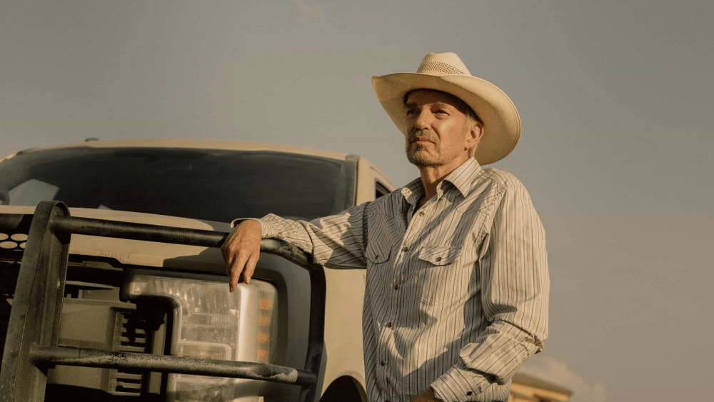 Cami puts the company at risk. TL makes stripper friends