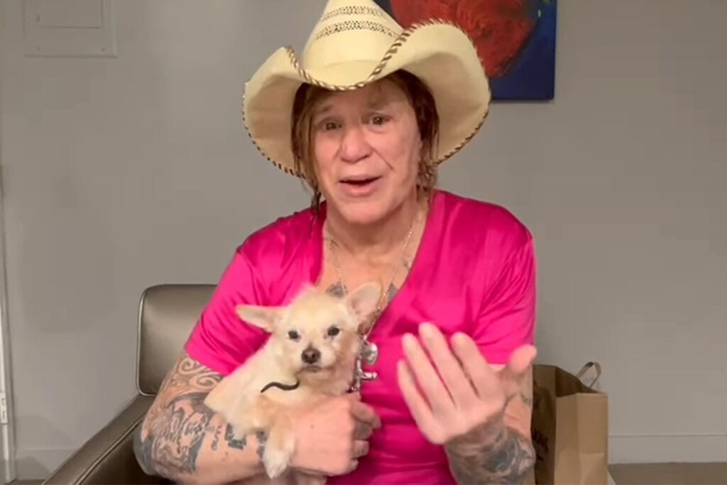 Mickey Rourke admits he did a ‘really bad job’ managing his career