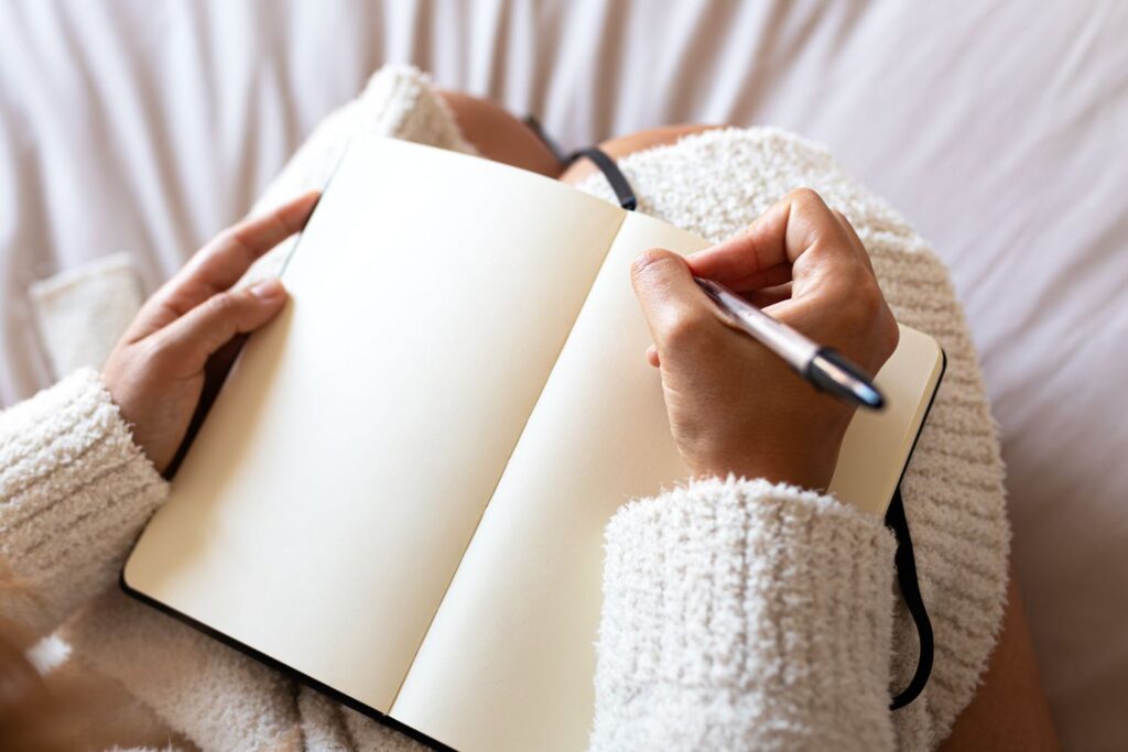 Why will people go “analog” in 2026? How to put down their devices