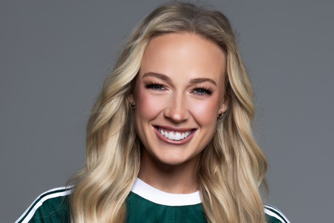 Sophie Cunningham signs with three Arts Sports companies