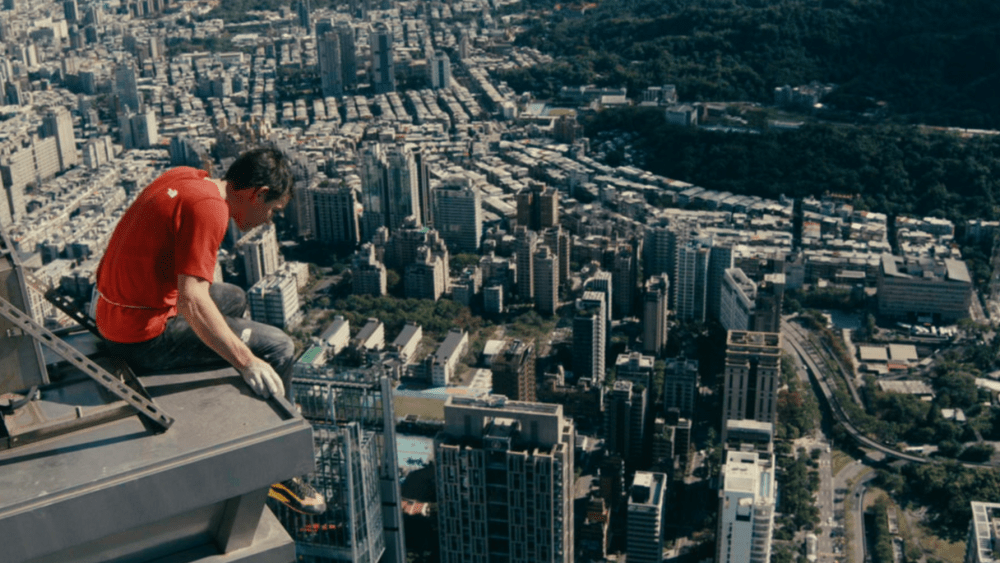 Alex Honnold’s “Skyscraper Live” hits 6.2 million views on Netflix