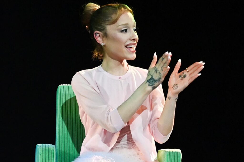 Ariana Grande devastates VOGUE over Photoshop blunder