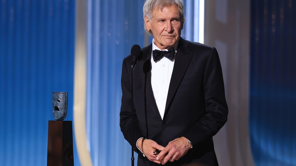 Harrison Ford wins lifetime achievement award for actor