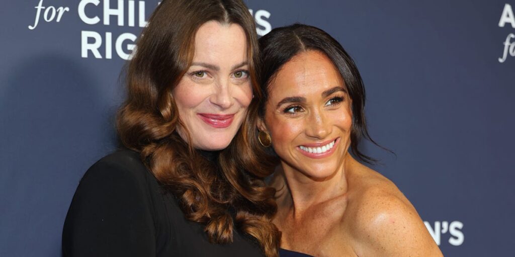 Meghan Markle pairs her Ralph Lauren dress with Princess Diana’s special accessories