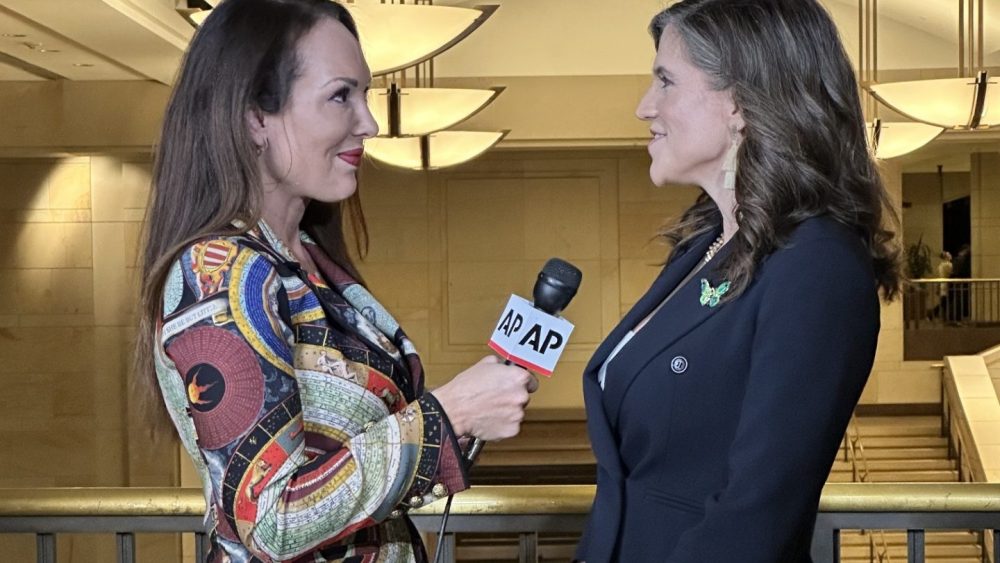 Associated Press has long ties to print and strengthens video programming