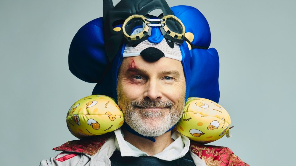 Sonic voice actor Roger Craig Smith celebrates 35th anniversary with “Say Yes to the Dress”