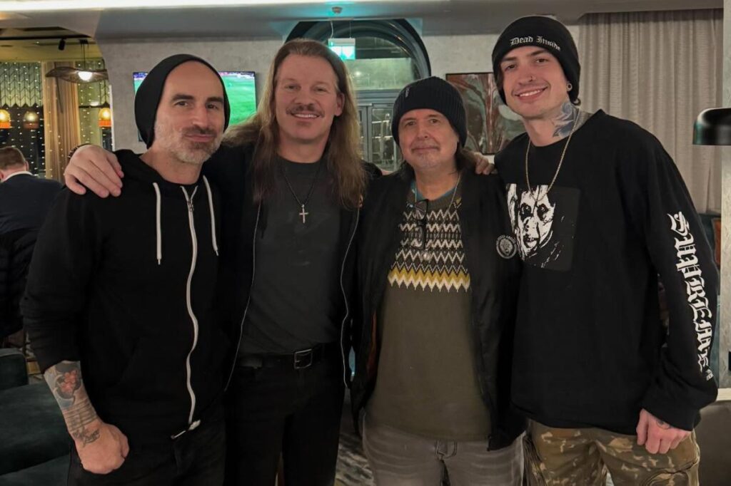 Motörhead guitarist Phil Campbell appears in final photo with friends