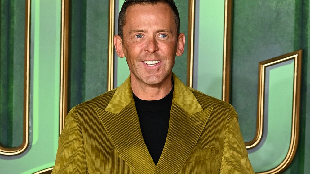 Scott Mills questioned by police on sex crime charges in 2018