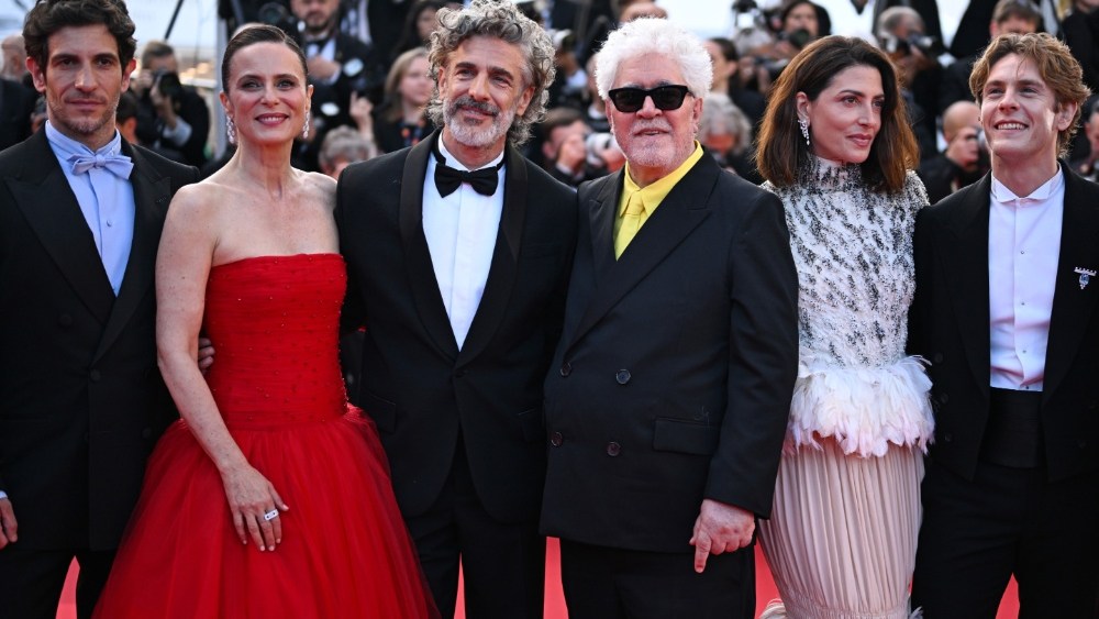Pedro Almodovar’s ‘Bitter Christmas’ receives 6.5 minutes of applause at Cannes