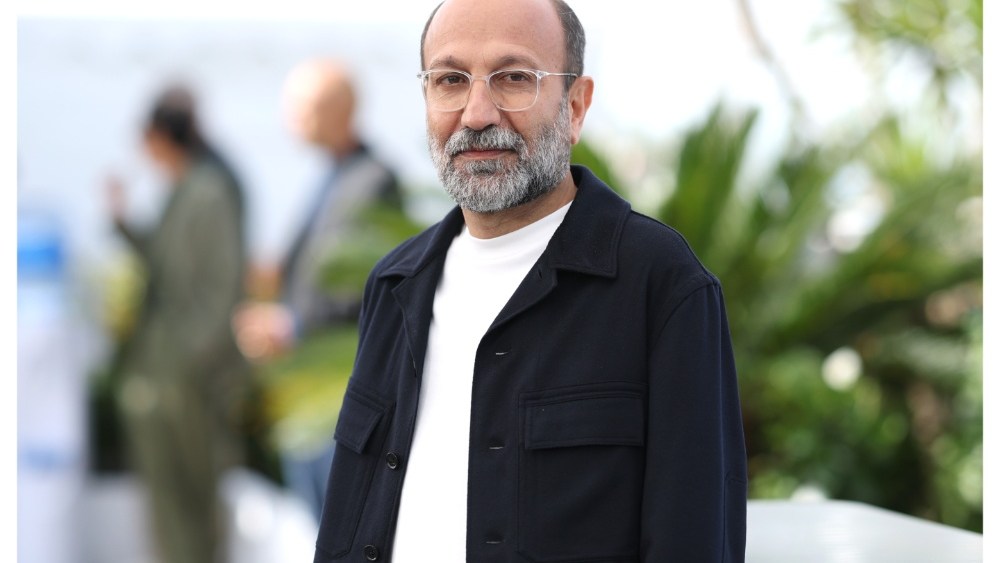 Asghar Farhadi talks about “Parallel Tales” set in Paris