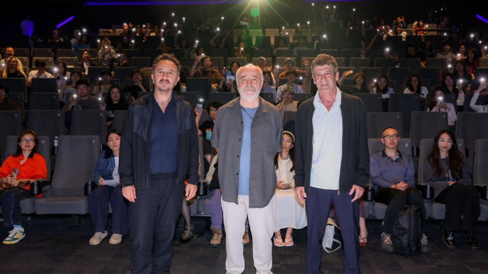 Director Reis Çelik premieres “Night of Blindness” at Shanghai Film Festival
