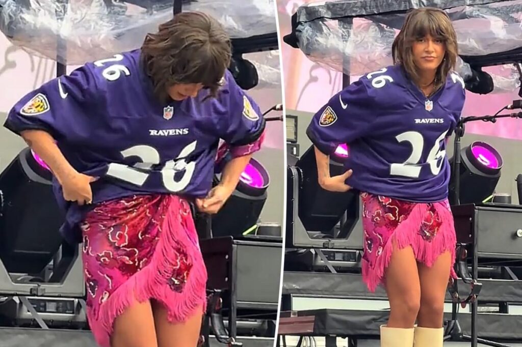 Country star Ella Langley solves wardrobe malfunction with clever trick