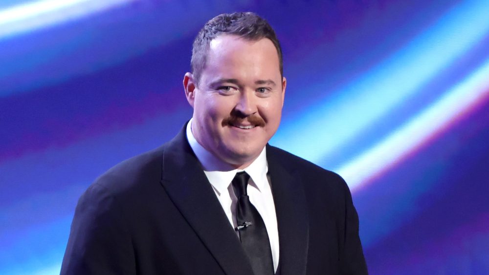 Shane Gillis breaks Guinness World Record for most tickets sold